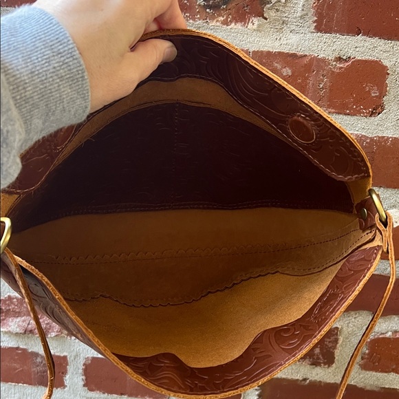 Portland Leather Goods Large Koala Bag in Meadow - Picture 8 of 11